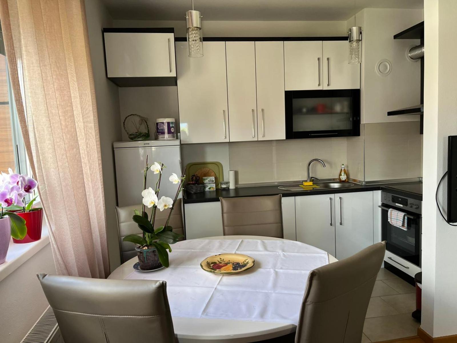 Appartamento Relax Teslić Esterno foto
